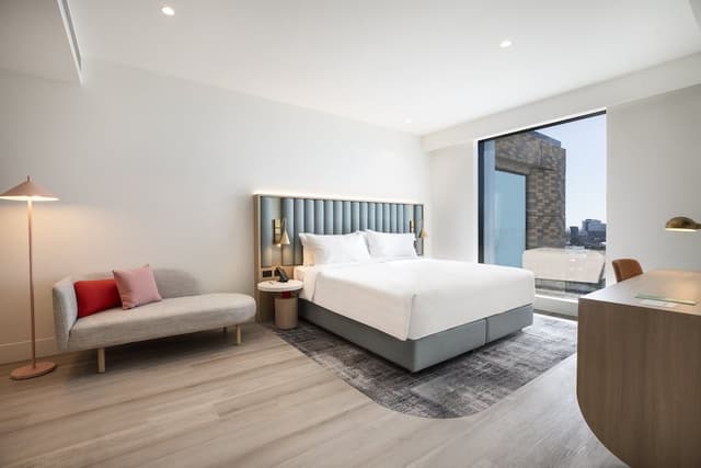Suite, 1 King Bed, Balcony (Dining, Kitchenette)