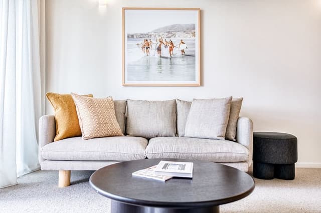 2 Bedroom Apartment - Bay & Park Views