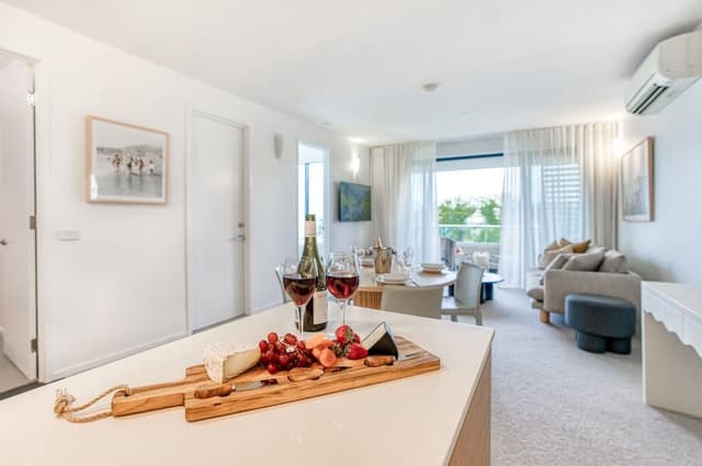 Deluxe Apartment, 2 Bedrooms, Bay View