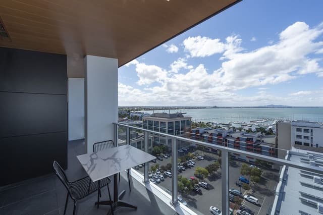 2 Bedroom Ocean View Apartment