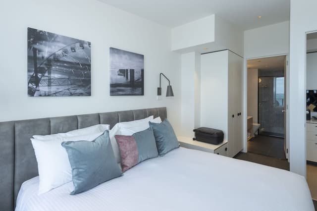 2 Bedroom Ocean View Apartment