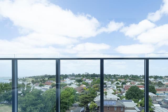 1 Bedroom Ocean View Apartment