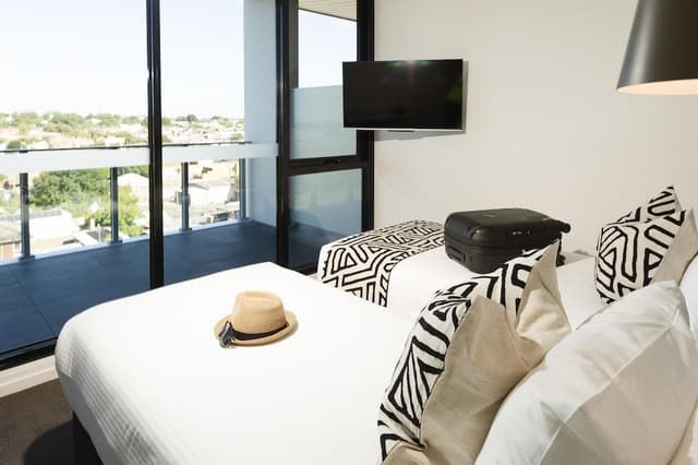 1 Bedroom Ocean View Apartment
