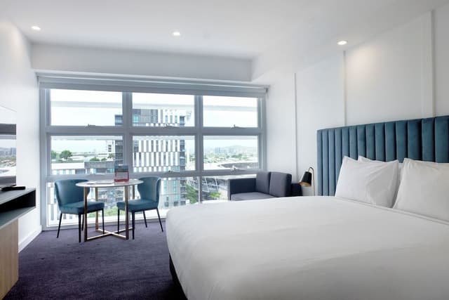 Deluxe Room with City View