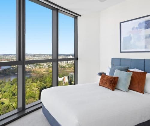 3 Bedroom Park View - No Housekeeping