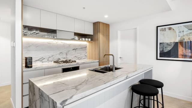 2 Bedroom Skyline View - No Housekeeping