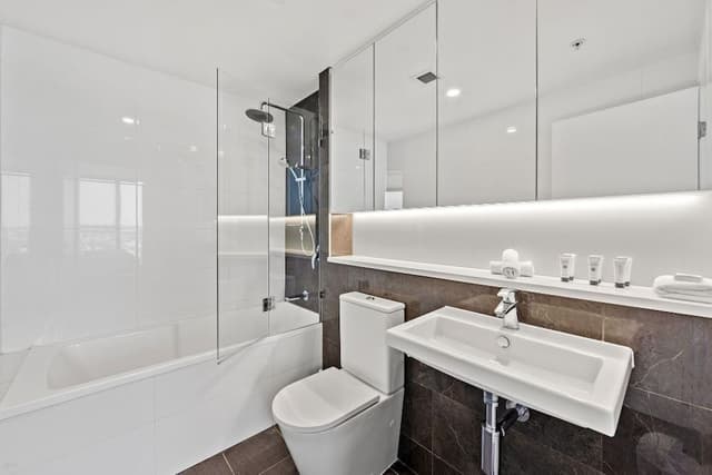 Two Bedroom Two Bathroom Apartment with City Views (Levels 17 - 38)