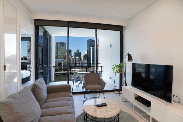 2 Bedroom Apartment City View