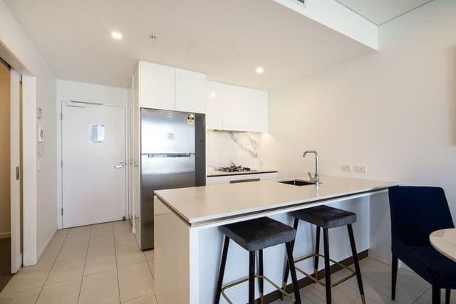 1 Bedroom Apartment City View