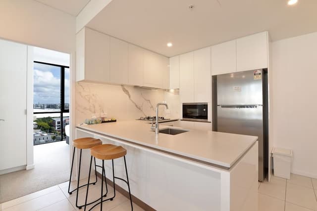 2 Bedroom Apartment City View