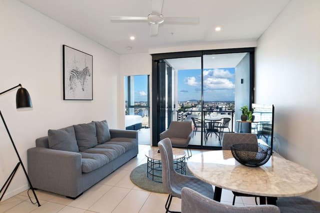 2 Bedroom Apartment