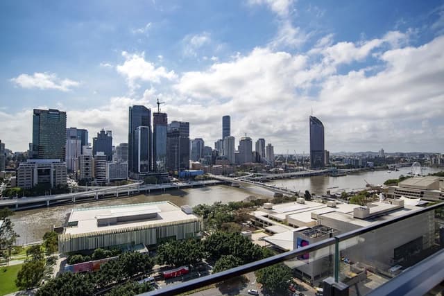 1 Bedroom Apartment City View