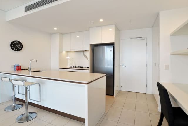 1 Bedroom Apartment City View