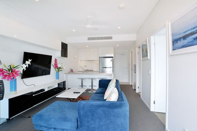 1 Bedroom Apartment City View