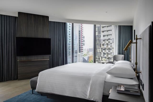 Club Room, 1 King Bed