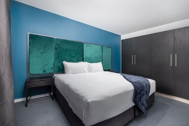 2 Bedrooms Apartment