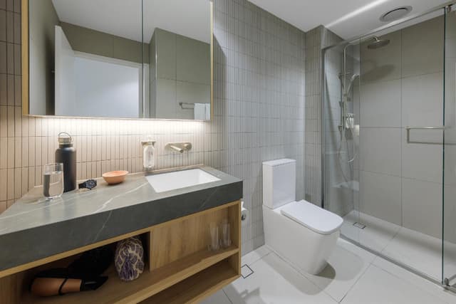 Three Bedroom Apartment - Interconnecting