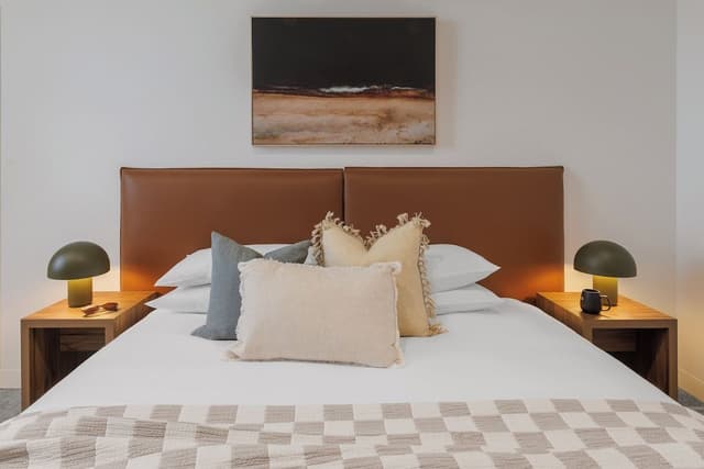 Interconnecting Studio Apartments