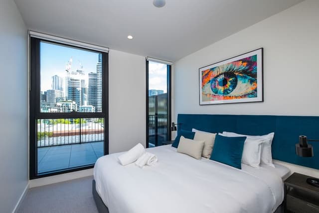 2 Bedroom 2 Bathroom Premier Apartment (City View)