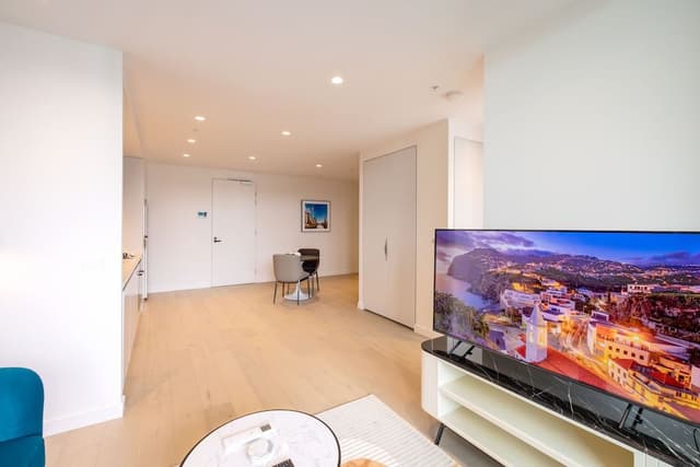 1 Bedroom Premier Apartments