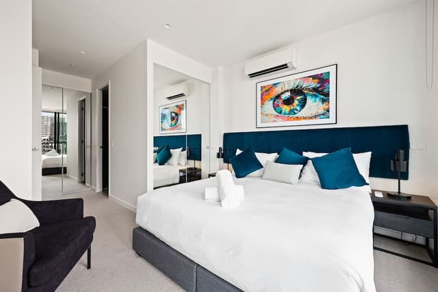 3 Bedroom 2 Bathroom Premier Apartments