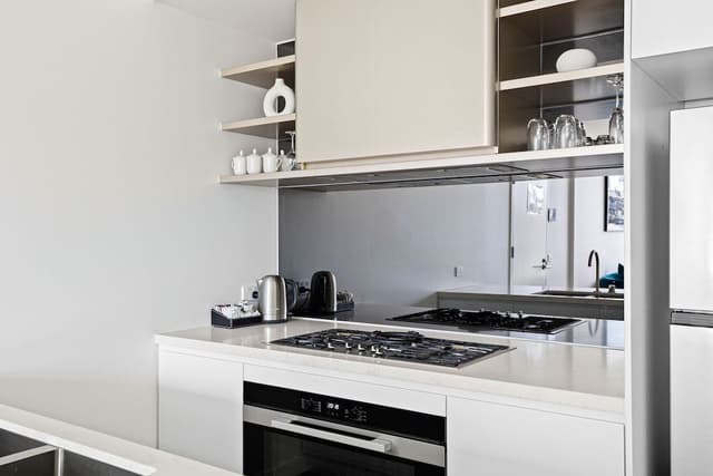 3 Bedroom 2 Bathroom Premier Apartments