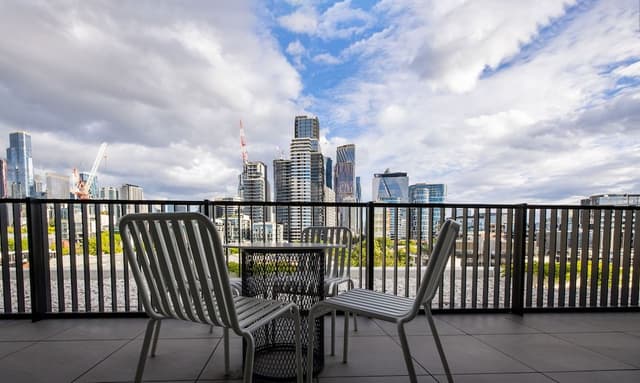 2 Bedroom 2 Bathroom Premier Apartment (City View)