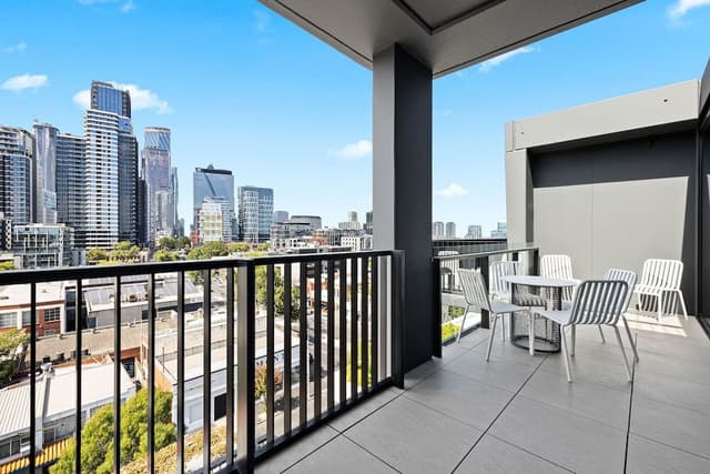 3 Bedroom 2 Bathroom Premier Apartments