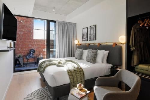 Executive Veriu Suite