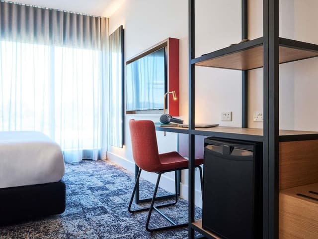 Deluxe Room, 1 King Bed