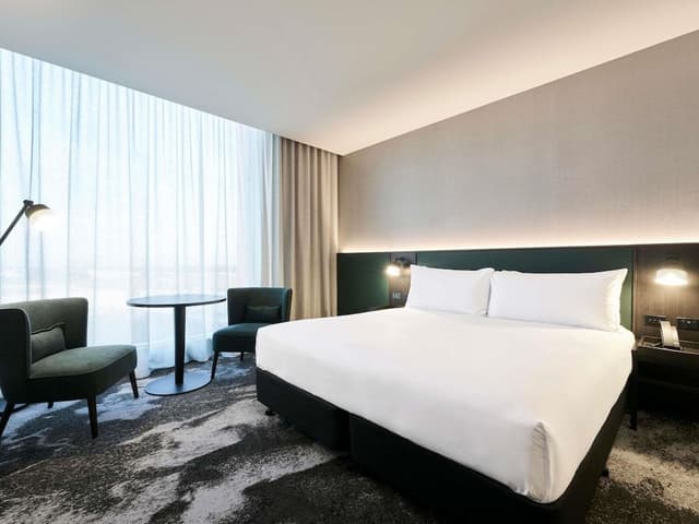 Deluxe Room, 1 King Bed