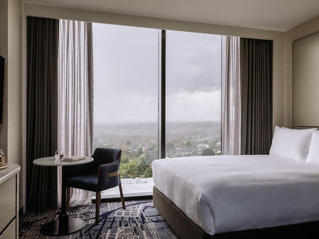 Standard Room, 1 Queen Bed