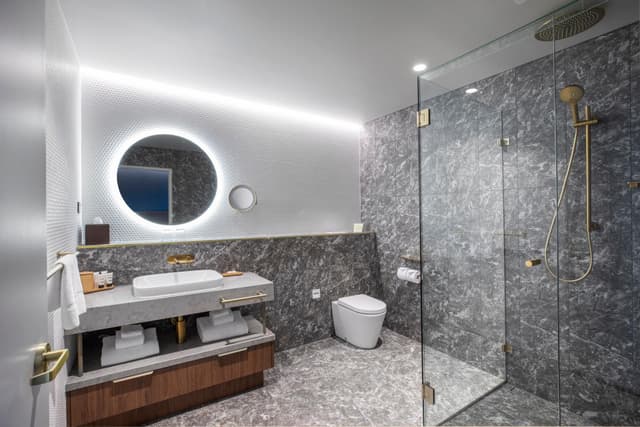 One Bedroom King Terrace Apartment