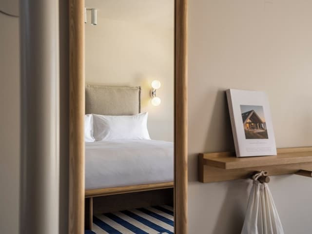 Deluxe Room, 1 King Bed