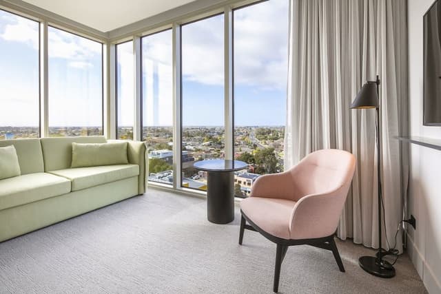 Suite, 1 King Bed (High Floor)
