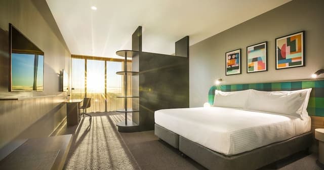 Suite, 1 King Bed (High Floor)