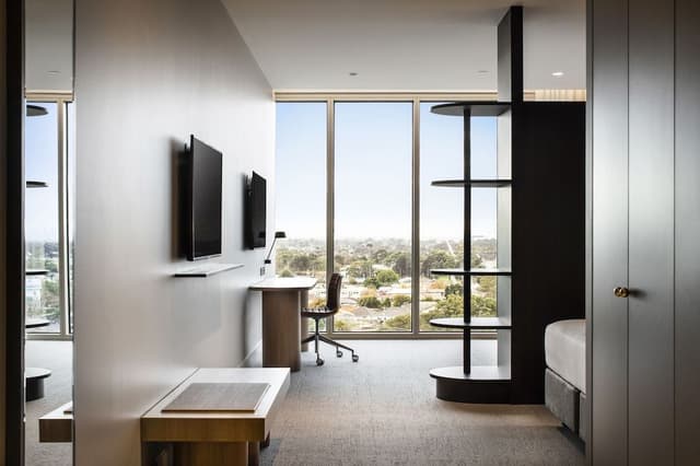 Suite, 1 King Bed (High Floor)