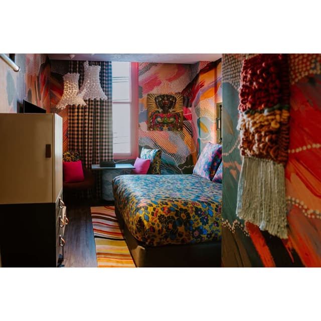 KING HERITAGE ROOM