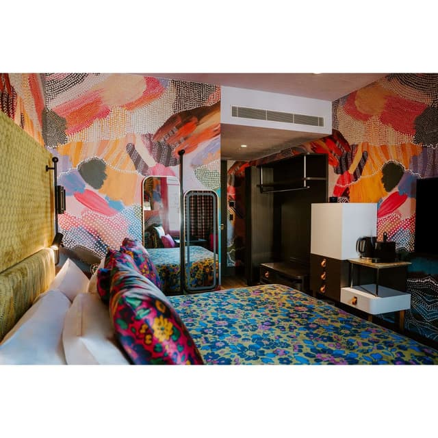 KING HERITAGE ROOM