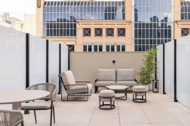 1 King Standard City View Balcony