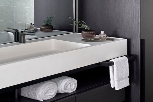 Signature Suite, 1 King Bed, City View