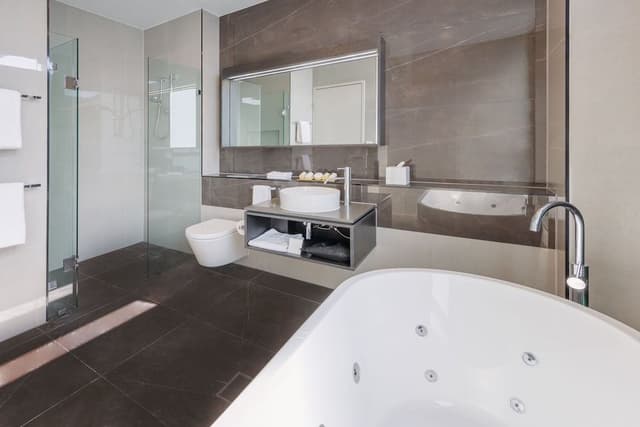 3 Bedroom Bayview Penthouse