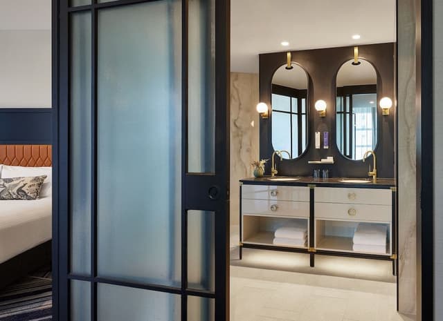 Balcony Suite