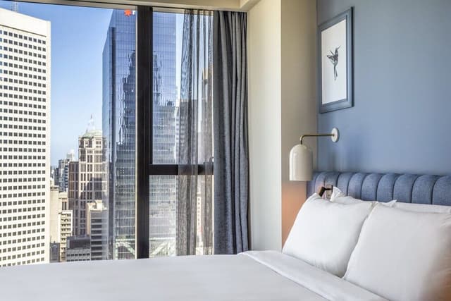 Premium Room, 1 King Bed, City View