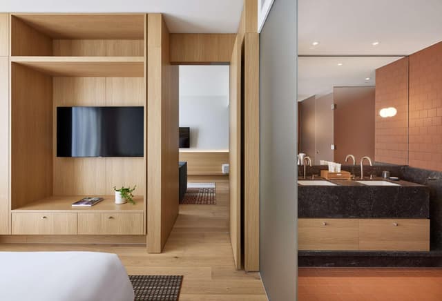 King Suite