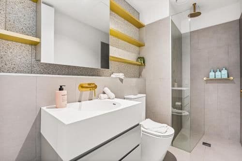 2-Bedroom Apartment with 1 Bathroom