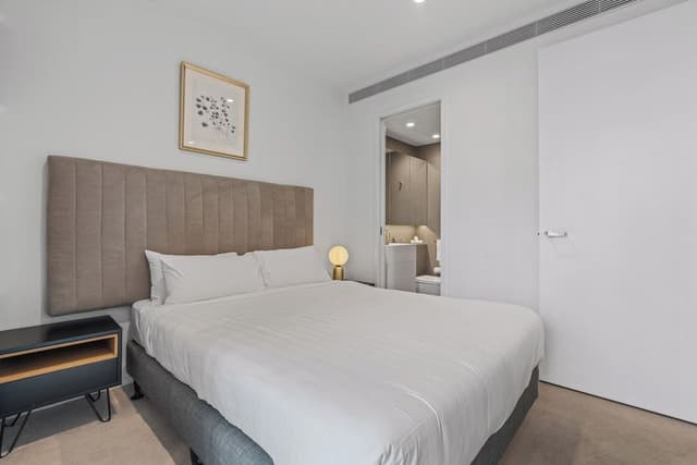 Two Bedroom & Two Bathroom Apartment