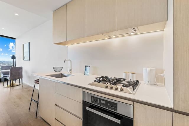 One Bedroom Apartment - Sky High