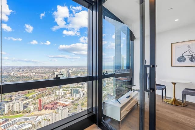 One Bedroom Apartment - Sky High
