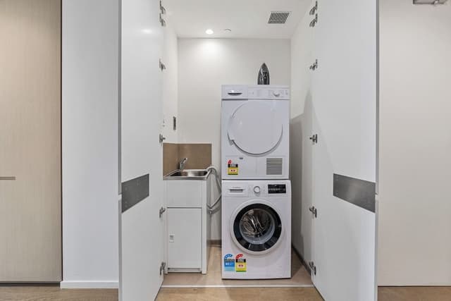 One Bedroom Apartment